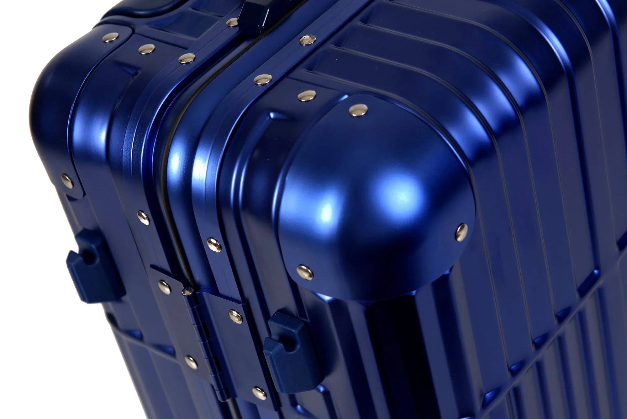 20" Aluminum Luggage Carry-On (Blue)