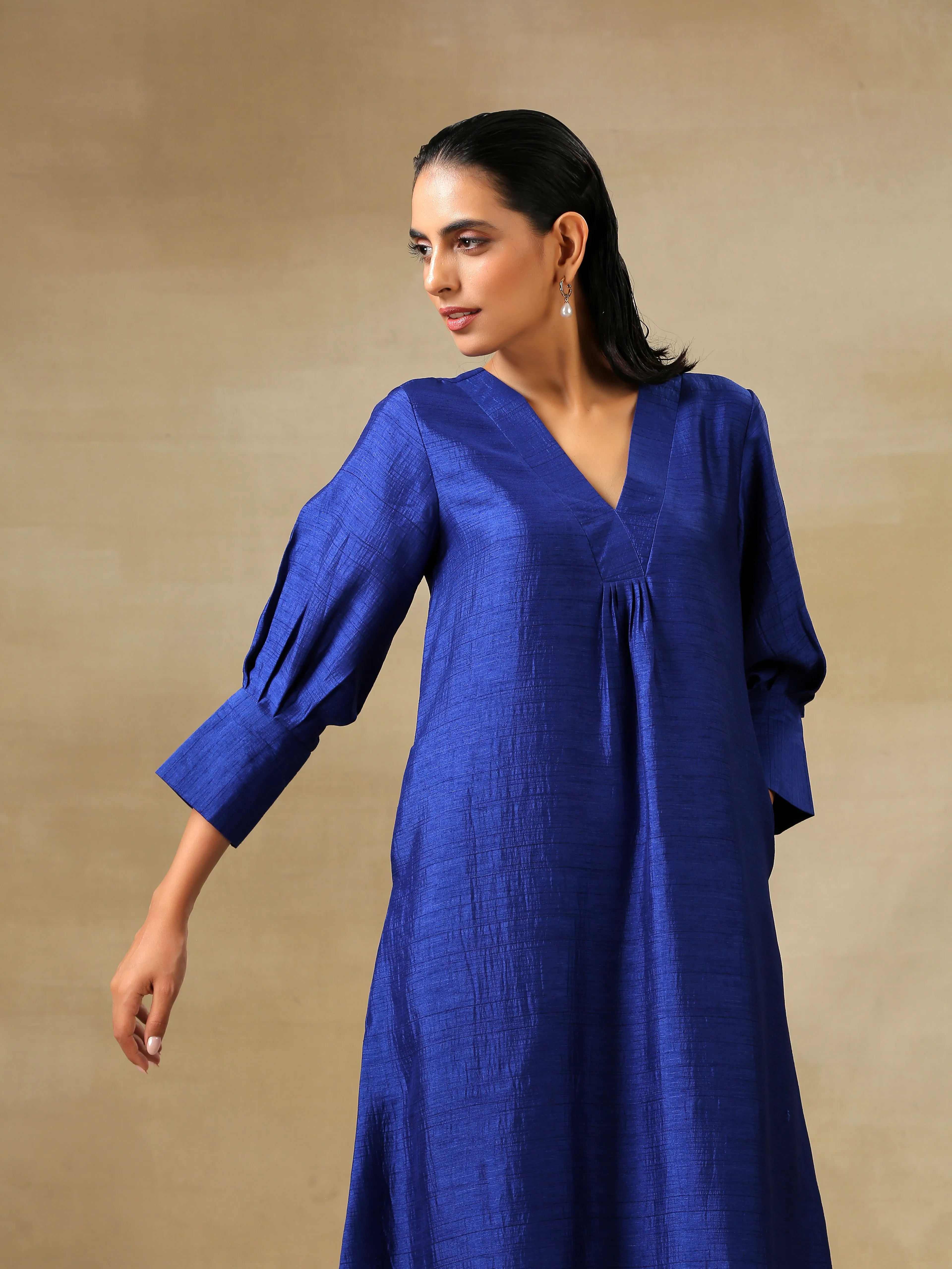 Blue Textured Silk Puff Sleeve Kurta Pant Set | Relove