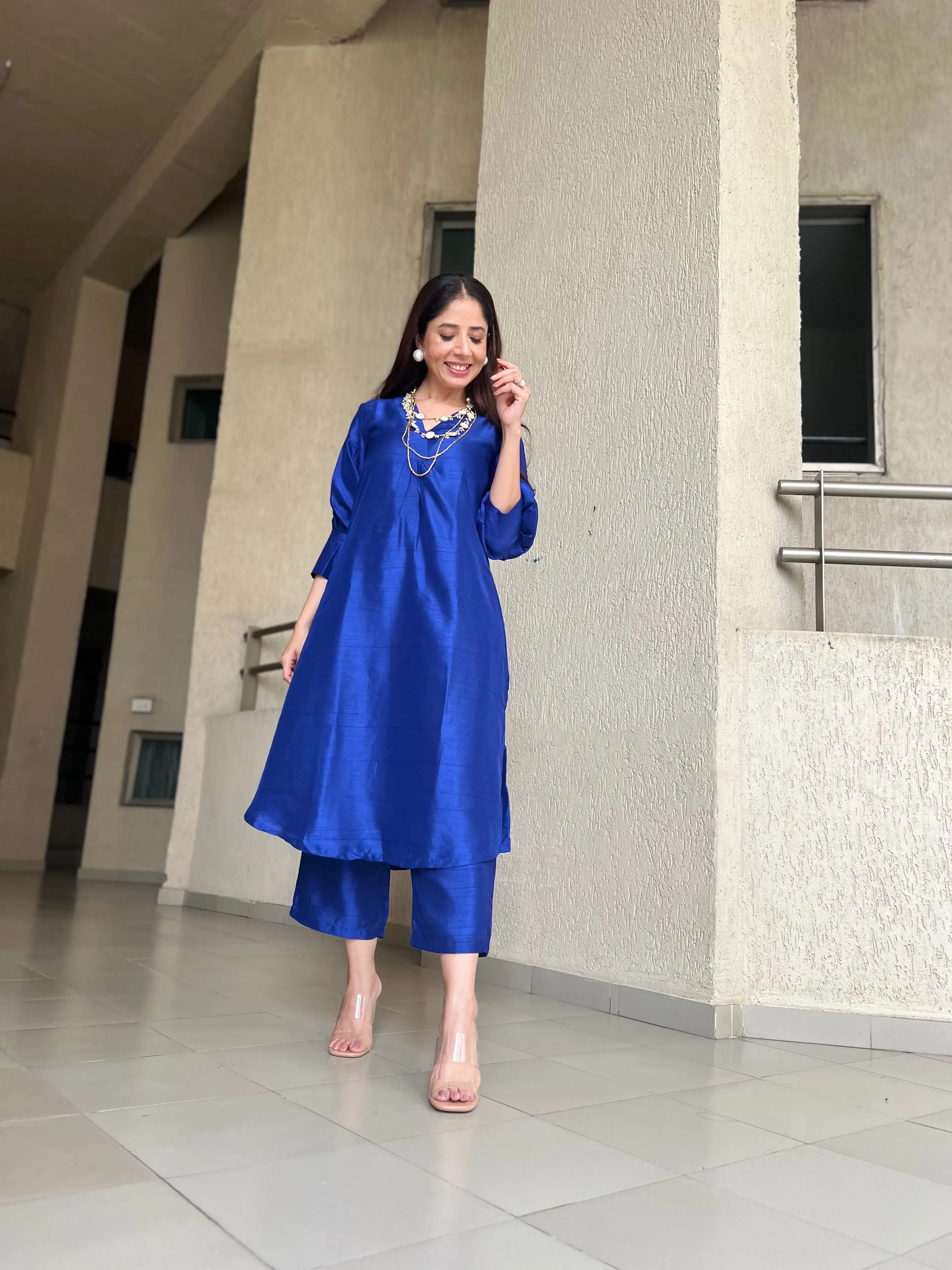 Blue Textured Silk Puff Sleeve Kurta Pant Set | Relove