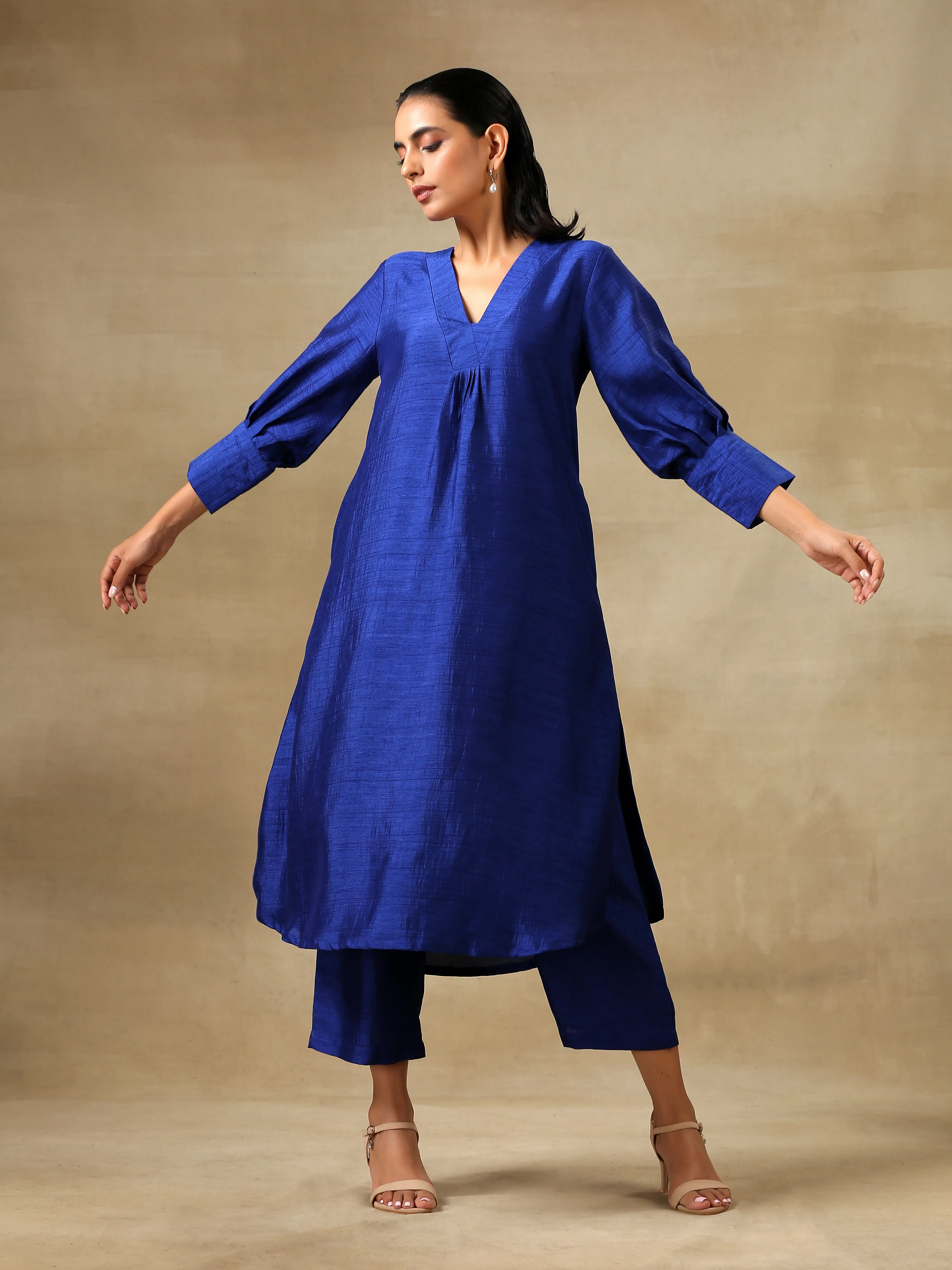 Blue Textured Silk Puff Sleeve Kurta Pant Set | Relove