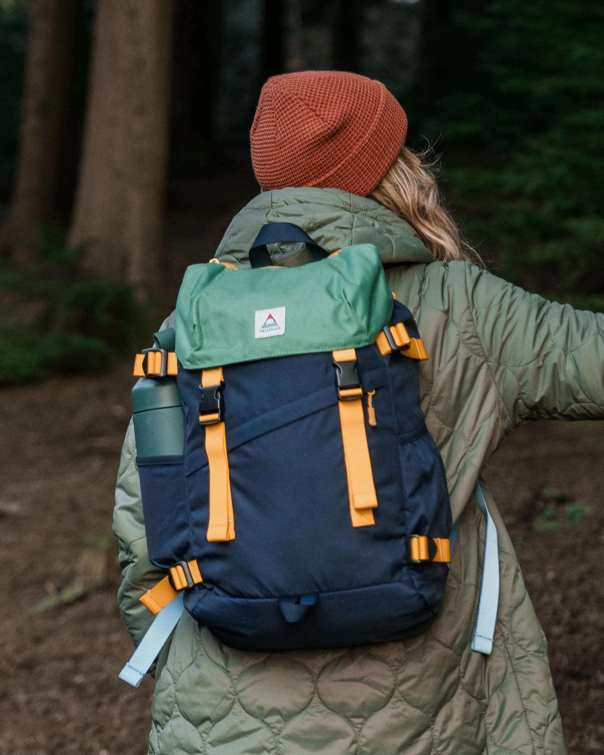 Boondocker Recycled 26L Backpack - Navy/ Laurel Green