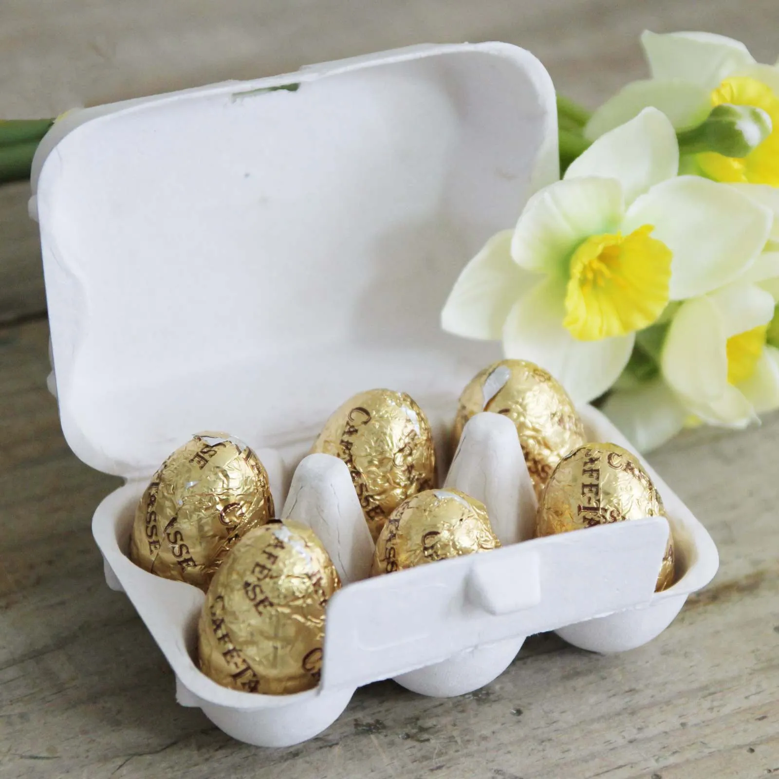 Easter Gift Box - Daffodils & Eggs