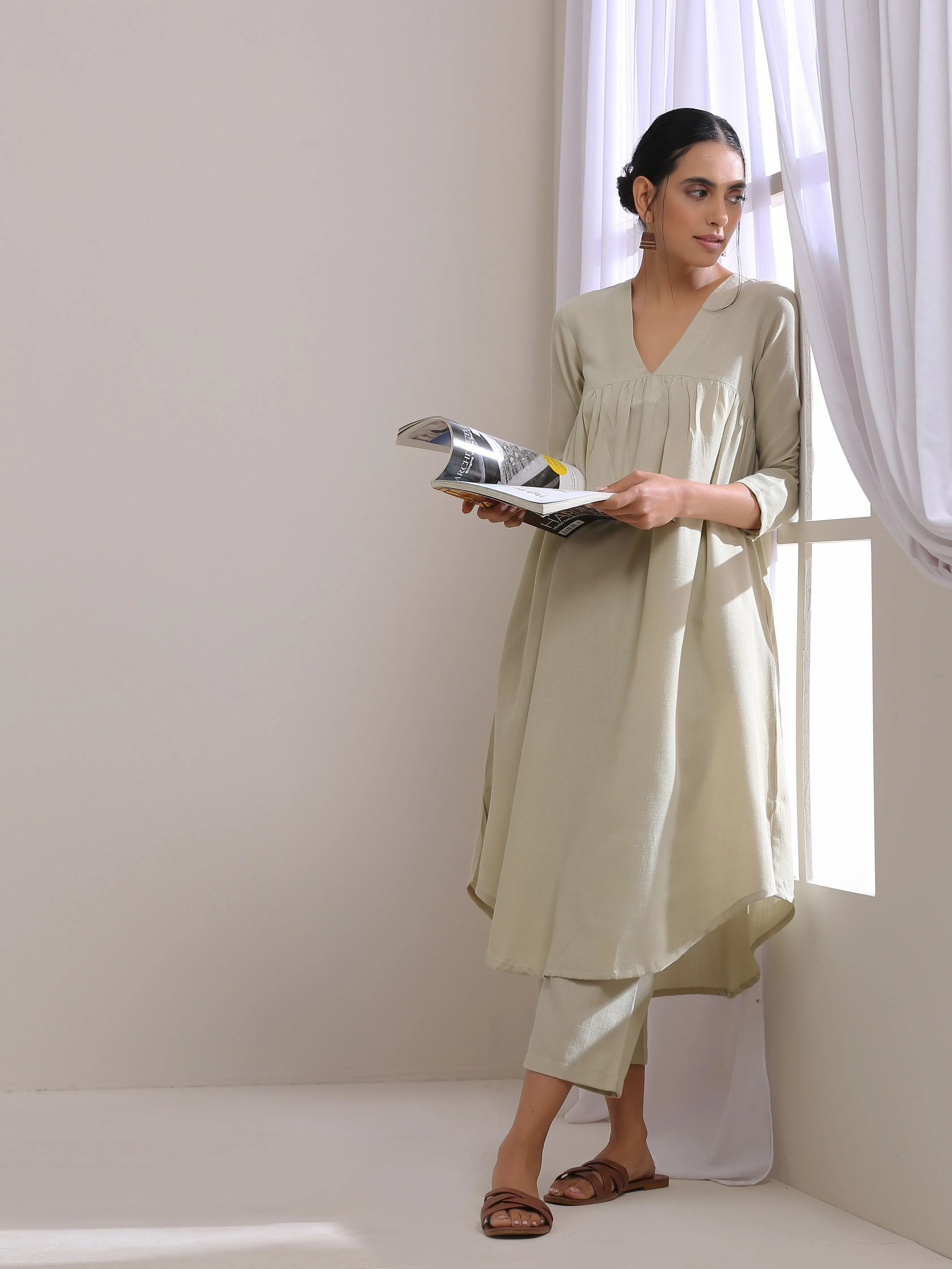 Light Grey Slub Gathered Kurta Pant Set