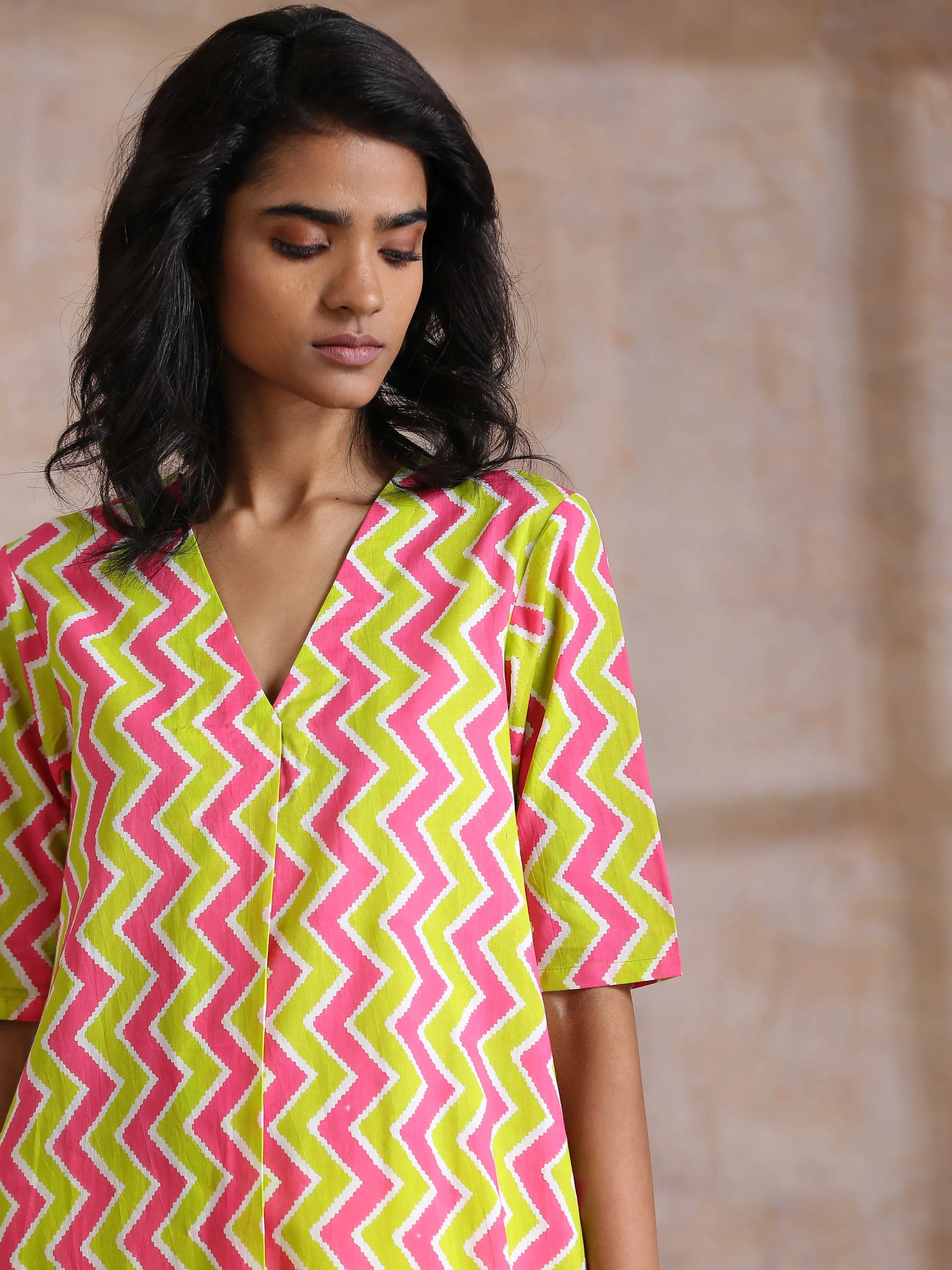 Lime Pink Zig-Zag Lines Print Cotton Kurta Pant Set | Relove