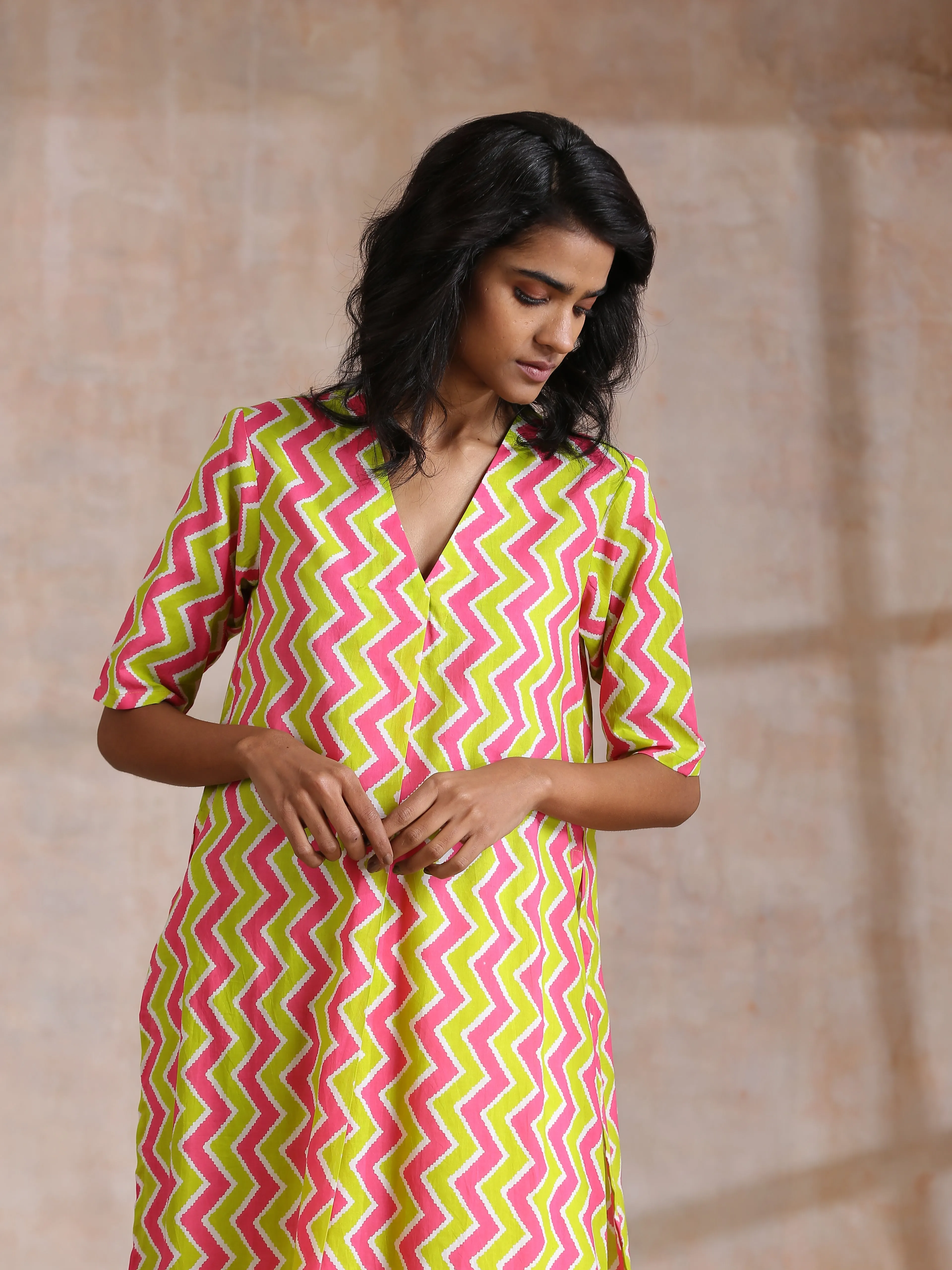 Lime Pink Zig-Zag Lines Print Cotton Kurta Pant Set | Relove