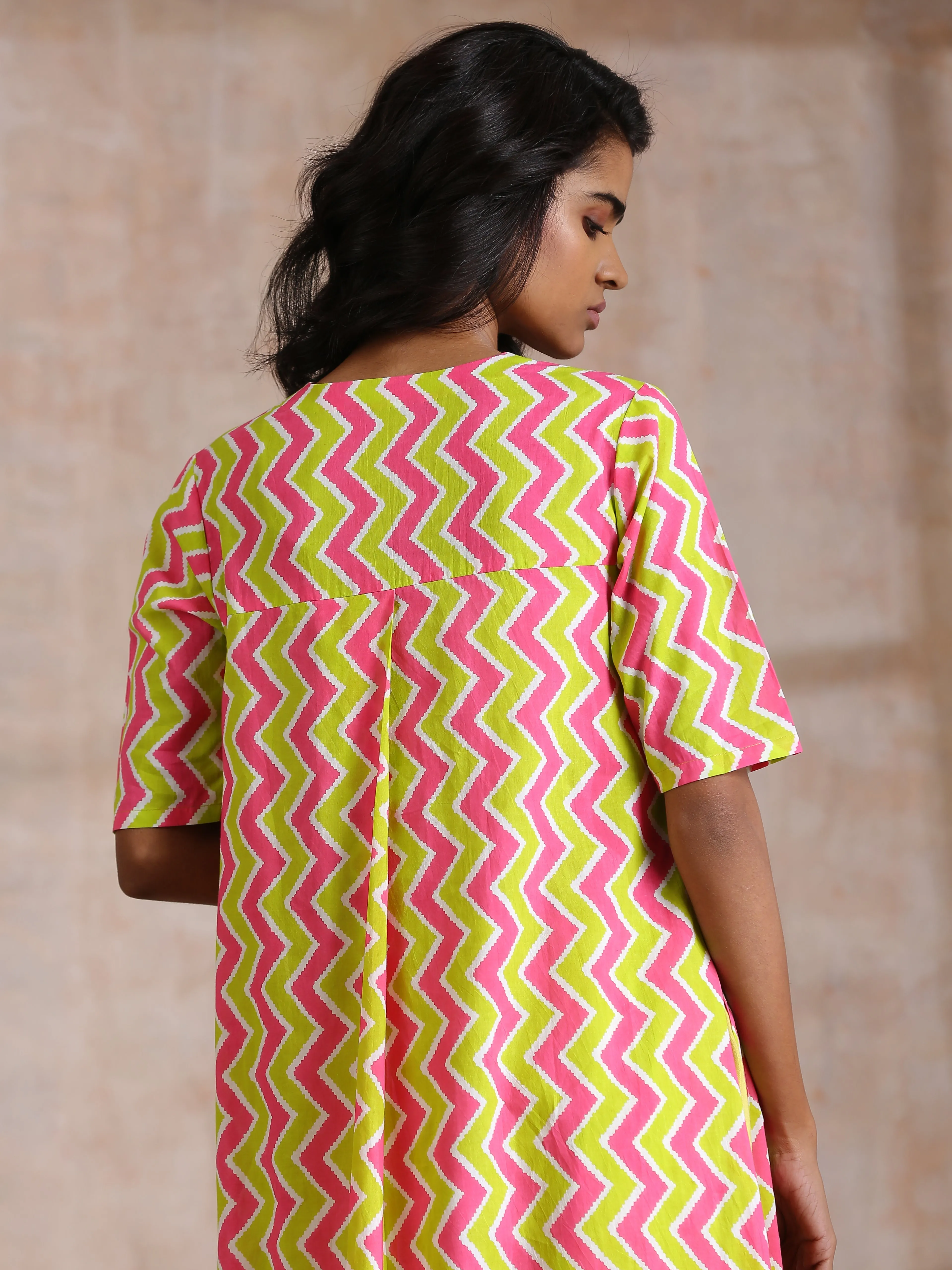 Lime Pink Zig-Zag Lines Print Cotton Kurta Pant Set | Relove