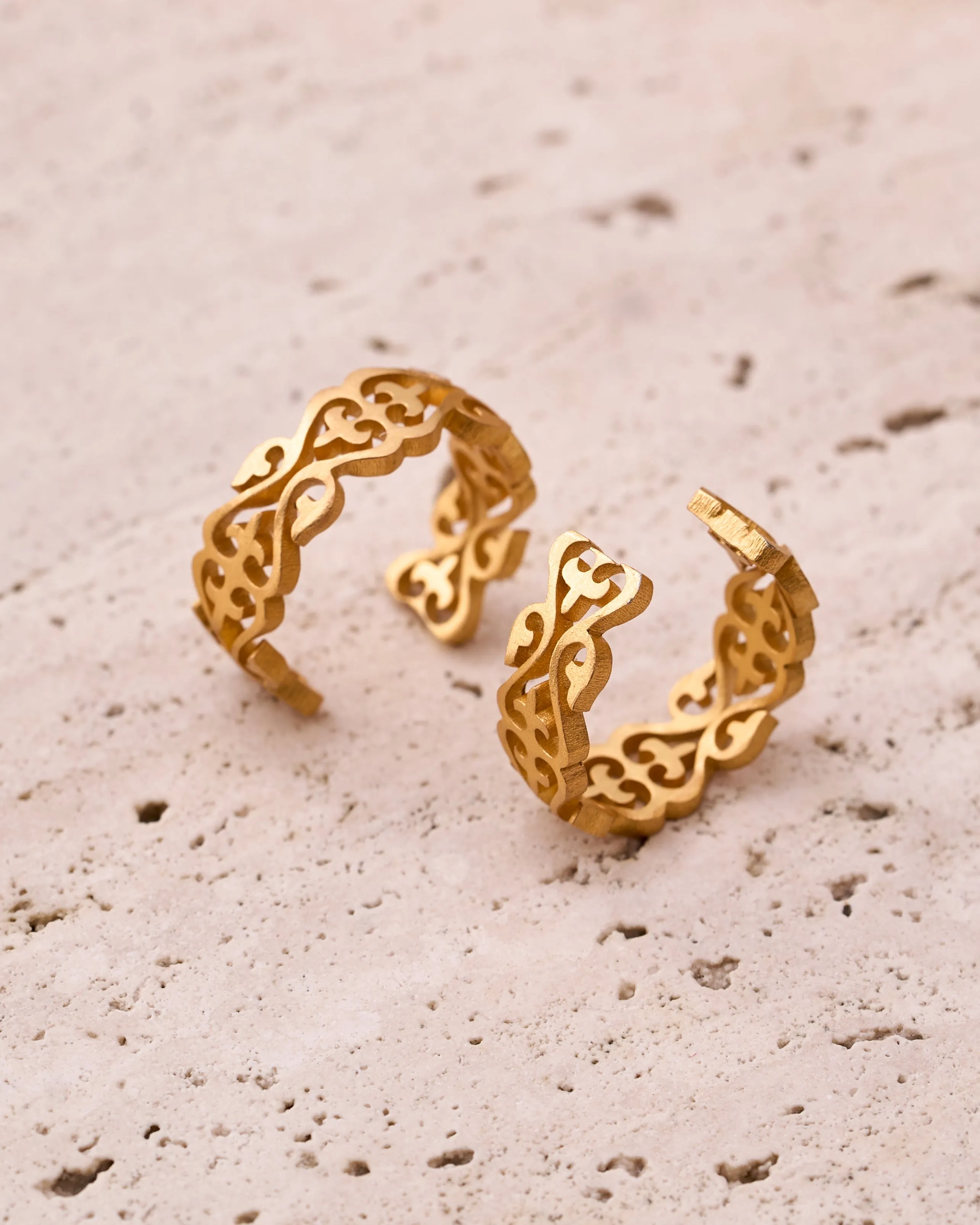 trueBrowns 22K Gold-Plated Bel Rings