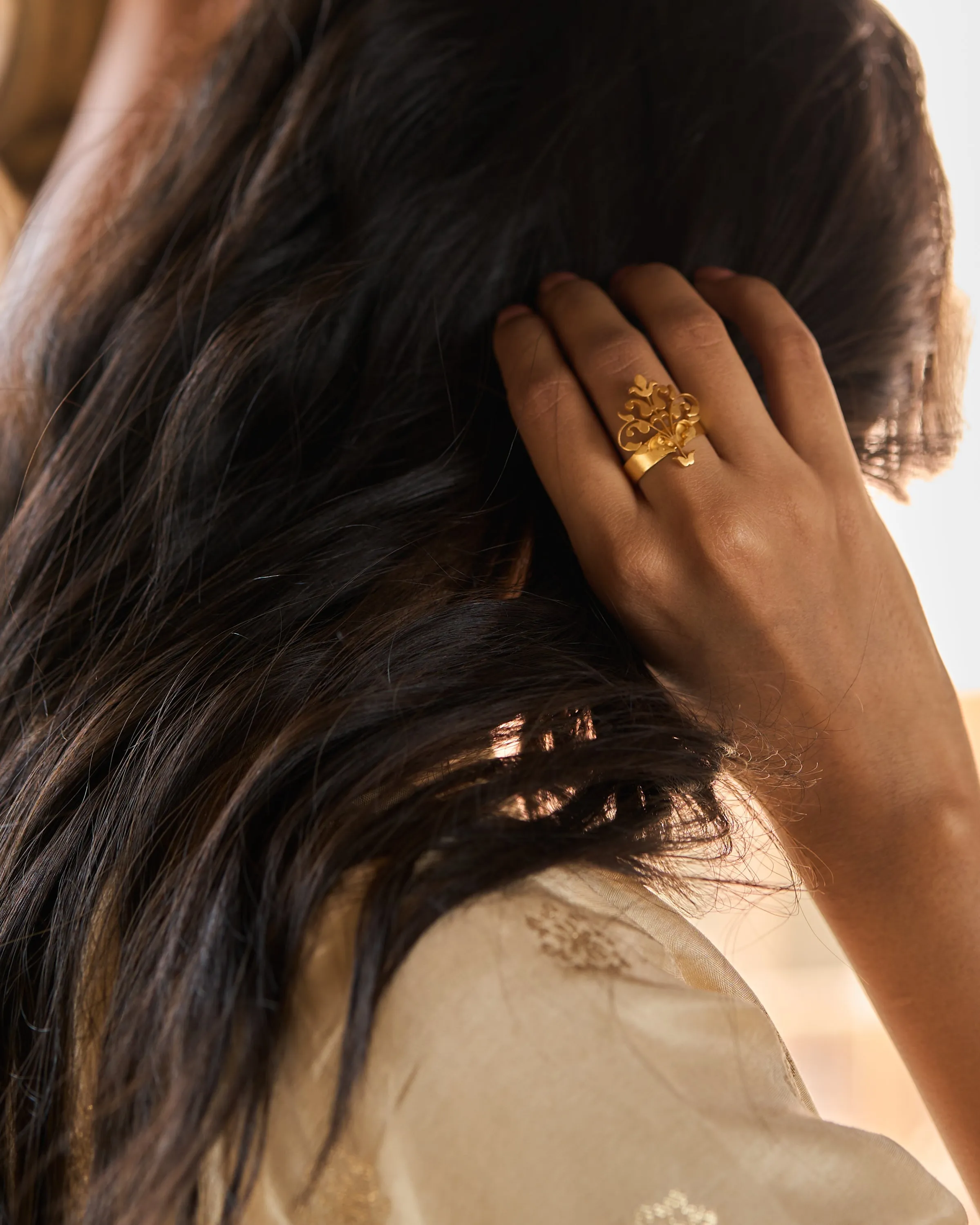 trueBrowns 22K Gold-Plated Small Leaf Ring